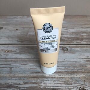 ❤️$4 NWT It Cosmetics Confidence in a Cleanser 20ml